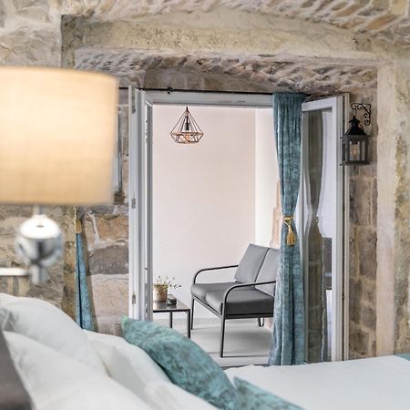 Heritage Apartman Geza In Centar With Private Parking Kaštela Zewnętrze zdjęcie