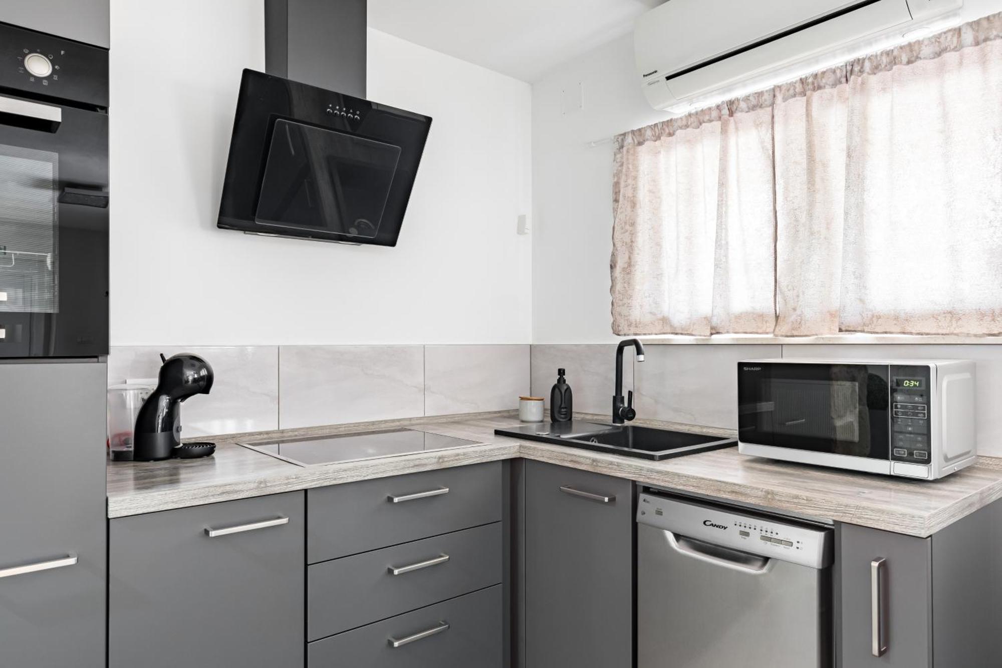 Heritage Apartman Geza In Centar With Private Parking Kaštela Zewnętrze zdjęcie