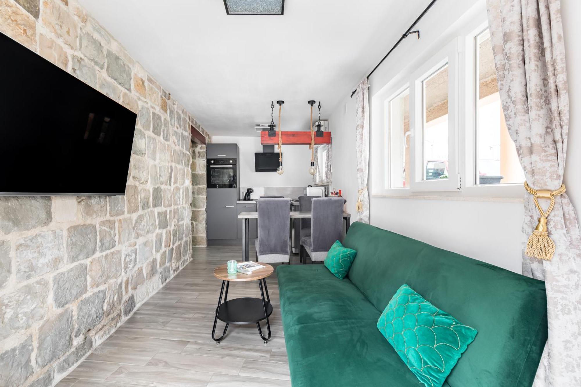 Heritage Apartman Geza In Centar With Private Parking Kaštela Zewnętrze zdjęcie